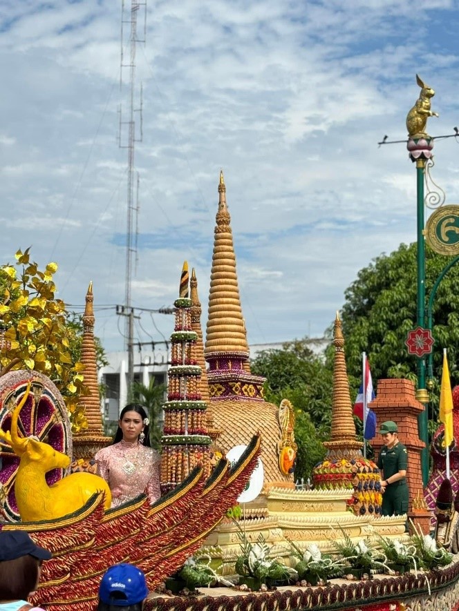 เดือนสิบปีนี้พับผ้ามาเที่ยวนครศรีฯ